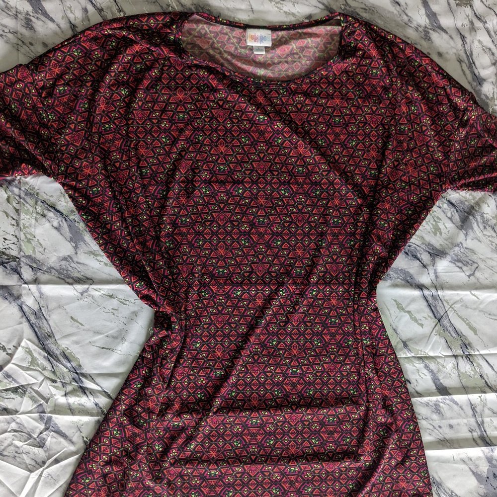 LuLaRoe Irma Tunic Top (large)